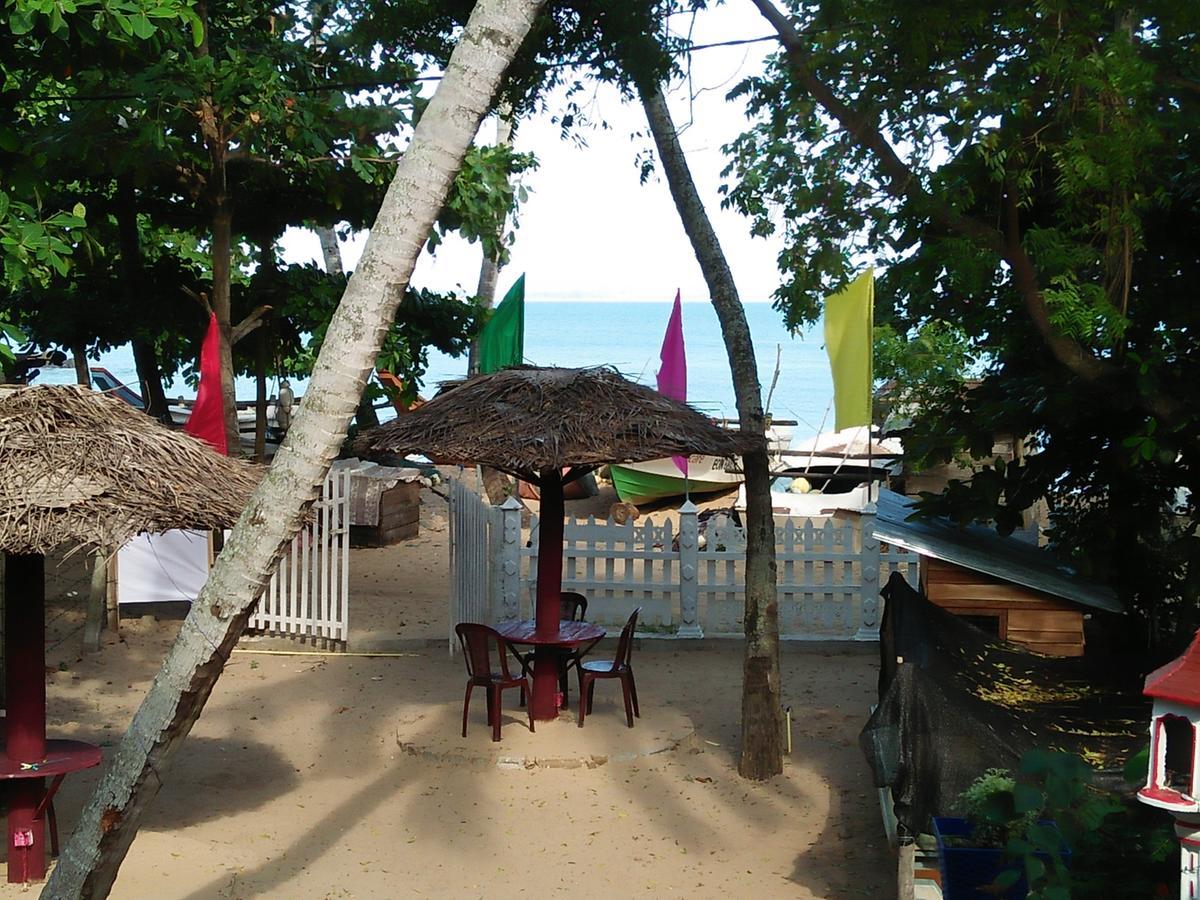 Parei Beach Inn Tangalle Extérieur photo