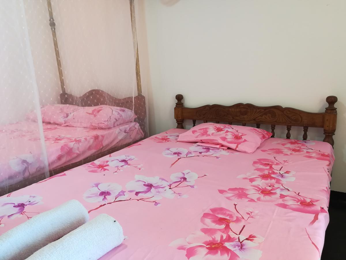 Parei Beach Inn Tangalle Extérieur photo